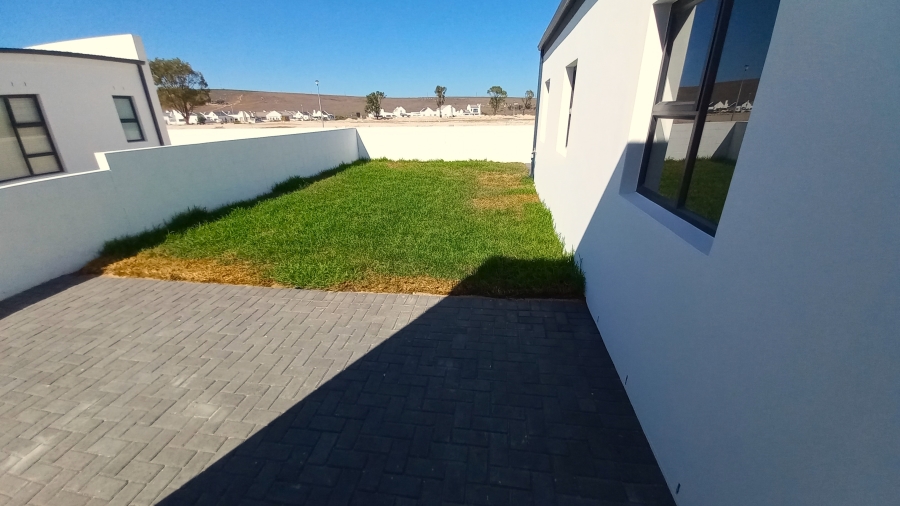 3 Bedroom Property for Sale in Brittania Beach Estate Western Cape
